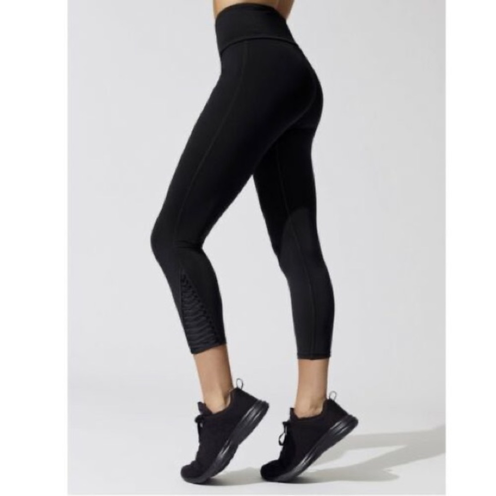 NWT michi high waisted crop leggings
